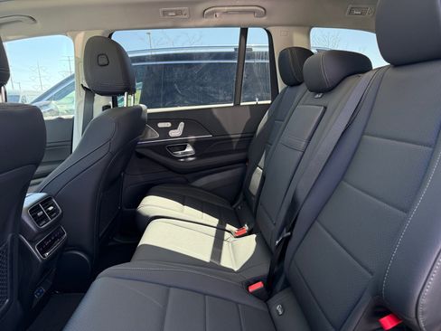 New 2026 Mercedes-Benz GLS 450 450 4MATIC image 17