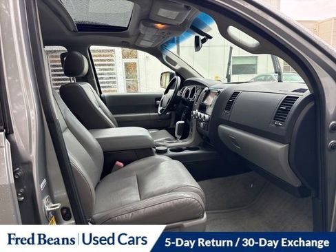 Used 2010 Toyota Sequoia Limited AWD/4WD image 17