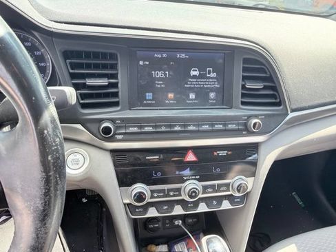 Used 2019 Hyundai Elantra Value Edition FWD image 7