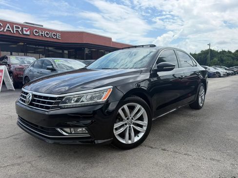 Used 2018 Volkswagen Passat 2.0T SE FWD image 1