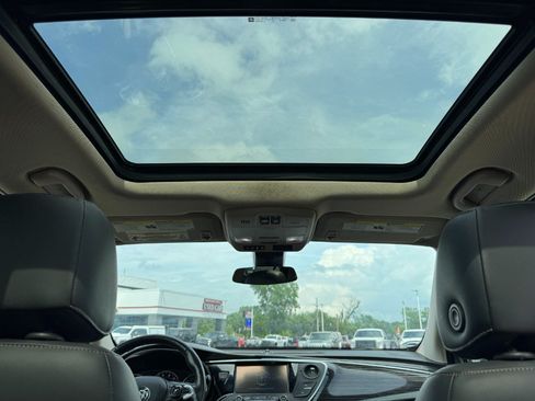 Used 2017 Buick Envision Premium AWD/4WD image 22
