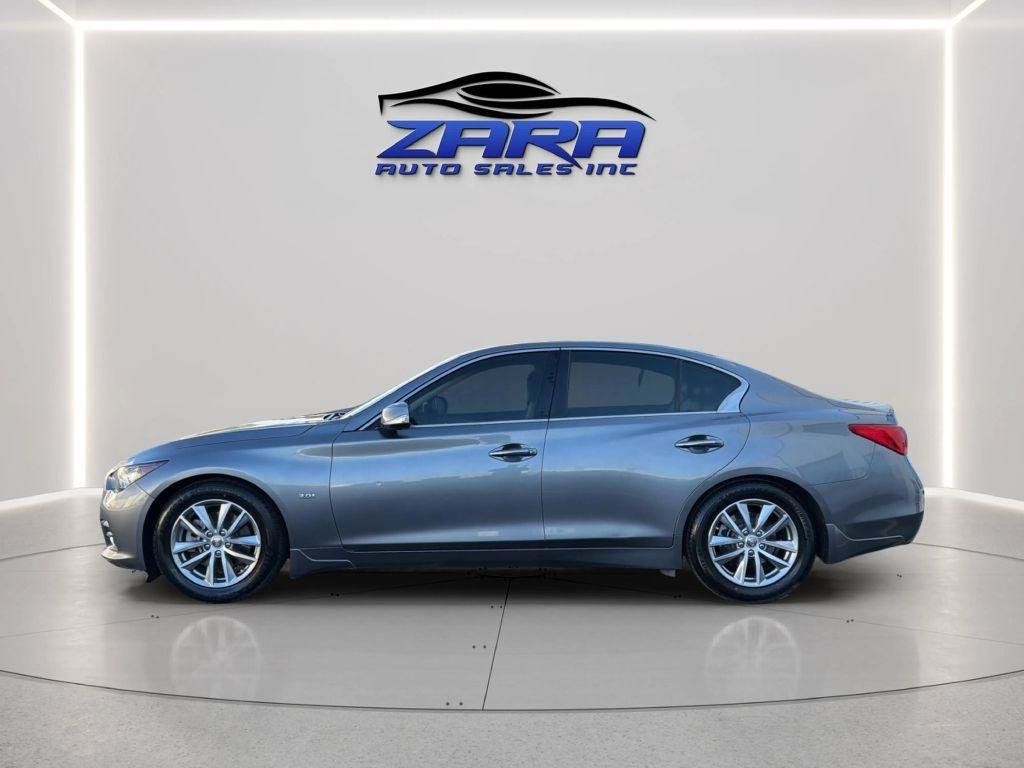 Used 2017 INFINITI Q50 3.0t Premium w/ Driver Assistance Package RWD image 4