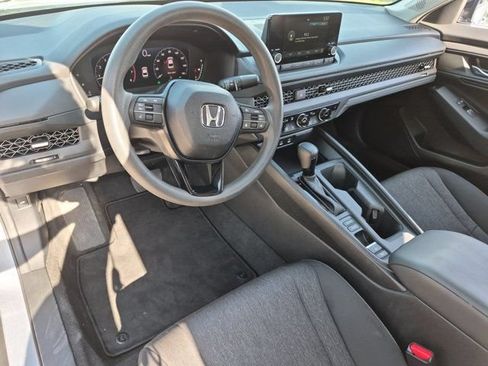Used 2025 Honda Accord SE image 15