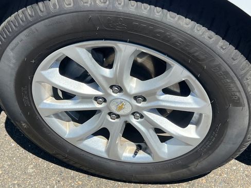Used 2019 Chevrolet Equinox LS FWD image 10