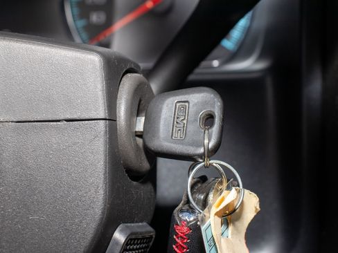 Used 2018 GMC Sierra 1500 Denali image 28