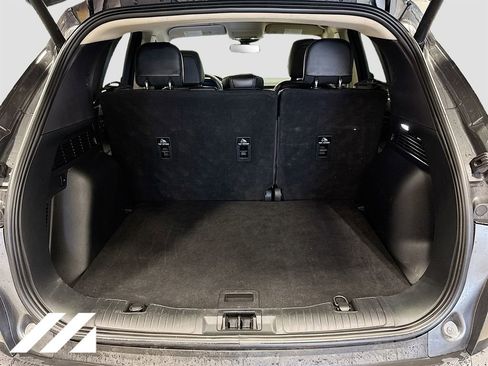 Used 2020 Ford Escape Titanium image 28