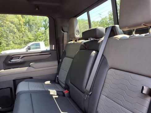 New 2025 Chevrolet Silverado 2500 ZR2 w/ Technology Package image 11