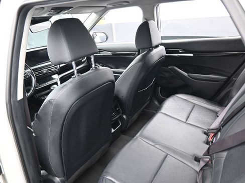 Used 2023 Kia Seltos EX image 38