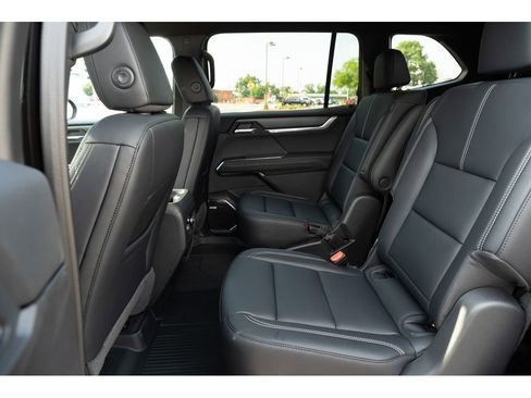 New 2026 GMC Acadia Elevation w/ Black Edition AWD/4WD image 13
