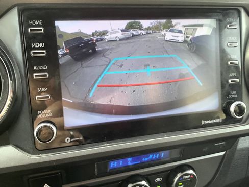 Used 2022 Toyota Tacoma TRD Off-Road image 51