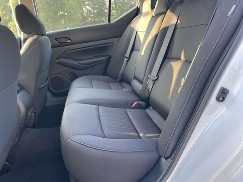 Used 2025 Nissan Altima 2.5 SV FWD image 13