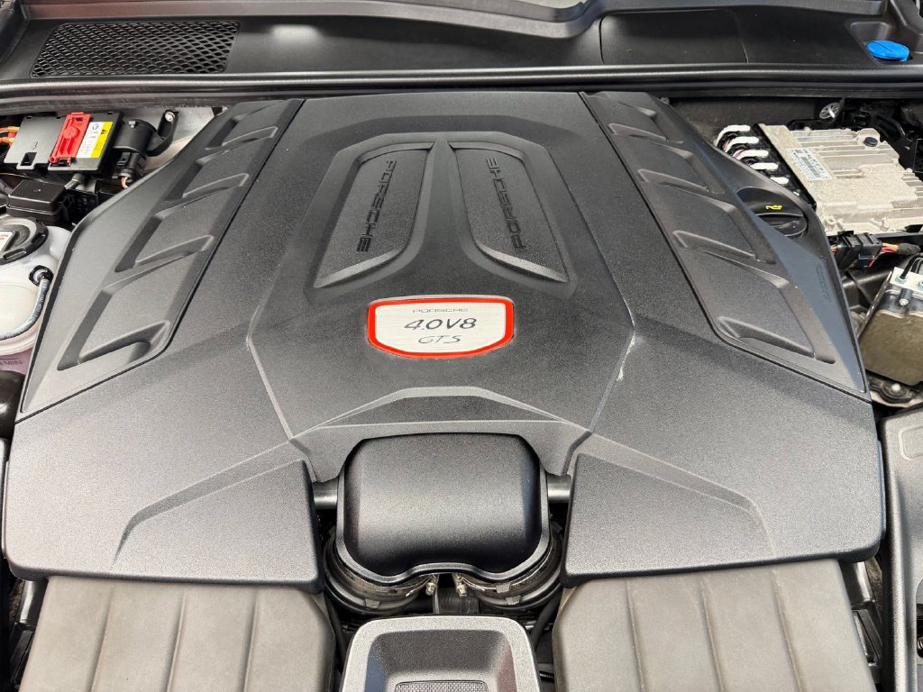 Used 2021 Porsche Cayenne GTS AWD/4WD image 18