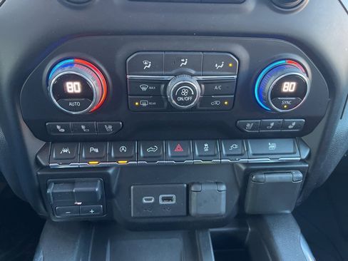 Used 2020 Chevrolet Silverado 1500 High Country image 19