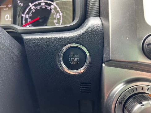 Used 2022 Toyota 4Runner SR5 Premium image 36