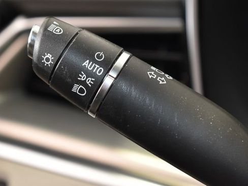 Used 2022 Cadillac XT5 Premium Luxury w/ LPO, Floor Liner Package image 26