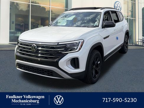 New 2026 Volkswagen Atlas Peak Edition AWD/4WD image 1