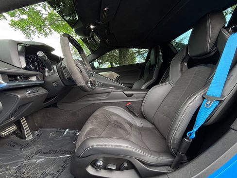 Used 2023 Chevrolet Corvette Z06 RWD image 33