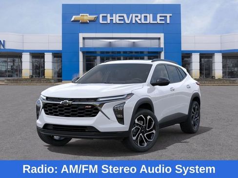 New 2026 Chevrolet Trax RS w/ Sunroof Package FWD image 7