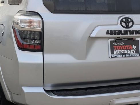 Used 2023 Toyota 4Runner SR5 Premium image 9