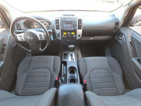 Used 2018 Nissan Frontier PRO-4X image 23