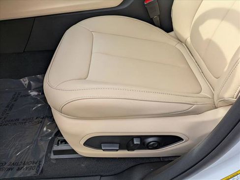 New 2026 Jeep Grand Cherokee Limited RWD image 12