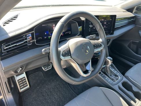 Used 2025 Volkswagen Jetta Sport image 22