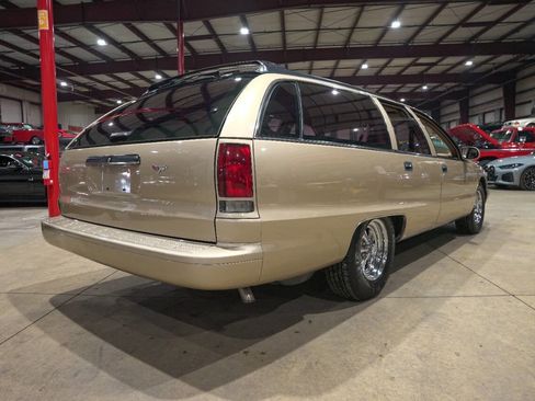 Used 1996 Chevrolet Caprice Classic image 8