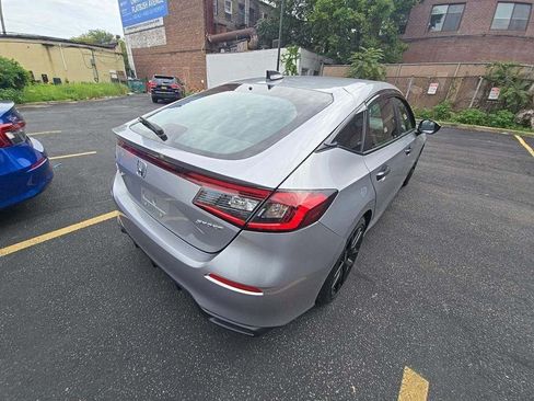 Used 2023 Honda Civic Sport image 4
