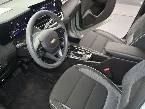 Used 2025 Chevrolet TrailBlazer LT FWD image 5
