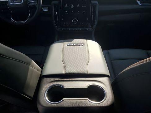 New 2026 GMC Yukon AT4 image 23