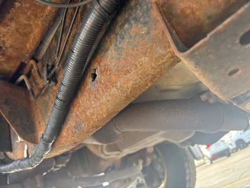 Used 2010 Ford F150 XLT image 5