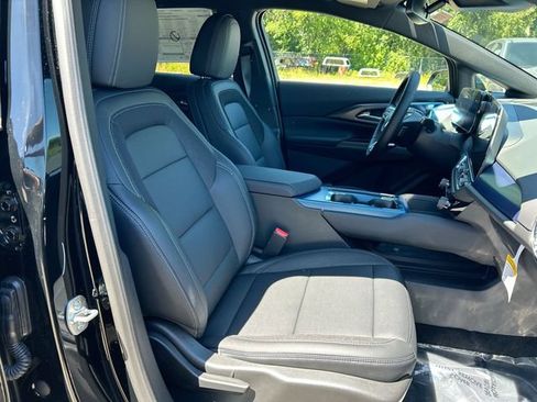 New 2026 Chevrolet Equinox EV LT FWD image 26