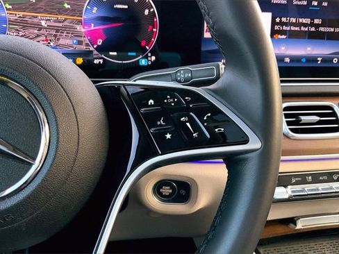 Used 2025 Mercedes-Benz GLE 350 4MATIC image 21