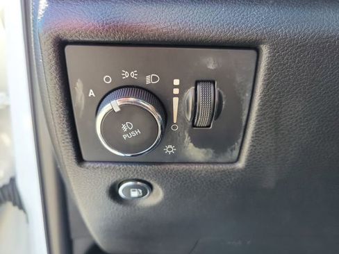 Used 2020 Jeep Grand Cherokee Limited X RWD image 22