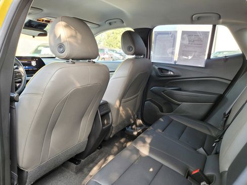 Used 2025 Chevrolet Trax ACTIV w/ Driver Confidence Package image 14