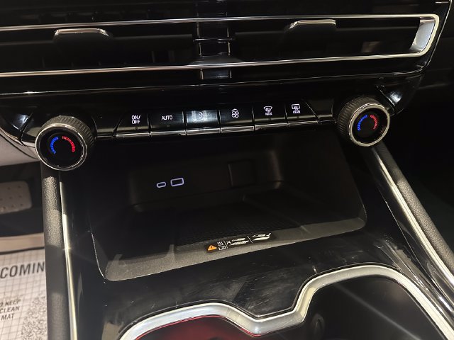 Used 2026 Chevrolet Traverse LT w/ Driver Confidence Package AWD/4WD image 12