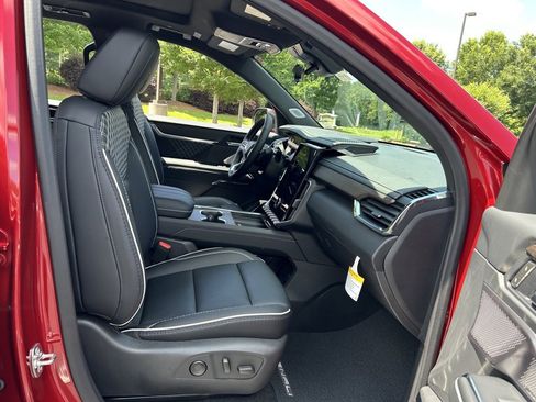 New 2025 GMC Acadia Denali w/ Super Cruise Package image 49