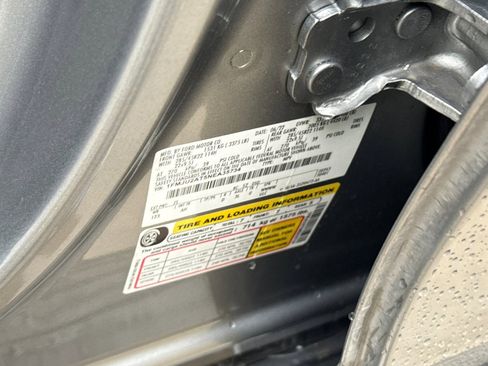 Used 2022 Ford Expedition Limited image 20