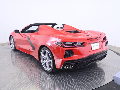 Used 2024 Chevrolet Corvette Stingray Preferred Conv w/ Battery Protection Package RWD image 3