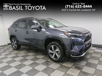 New 2025 Toyota RAV4 SE video 1