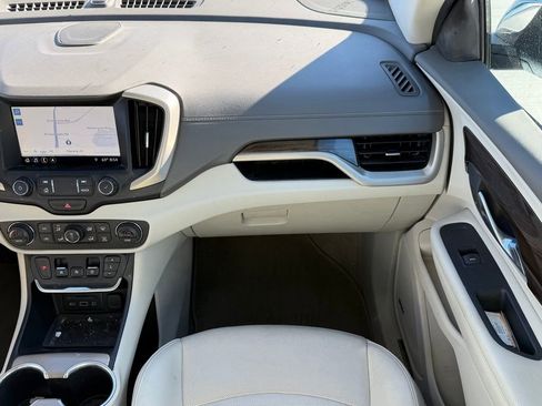 Used 2019 GMC Terrain Denali w/ Advanced Safety Package image 10