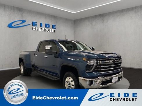 New 2026 Chevrolet Silverado 3500 LTZ w/ LTZ Plus Package AWD/4WD image 1