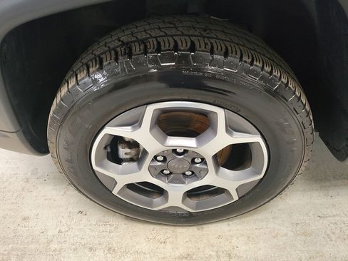 Used 2022 Jeep Compass Trailhawk w/ Trailhawk Convenience Group image 18