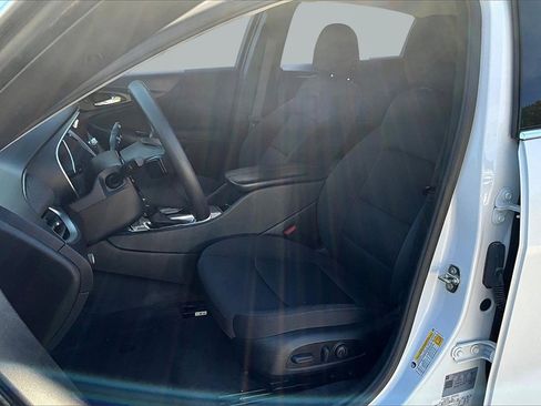 Used 2023 Chevrolet Malibu LT image 21