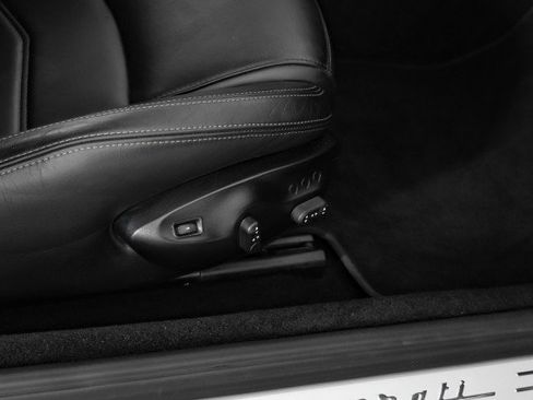 Used 2014 Maserati GranTurismo MC image 40