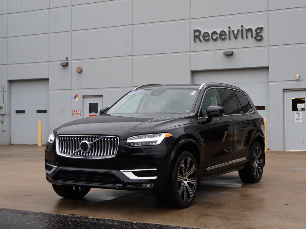 Used 2025 Volvo XC90 B6 Ultra w/ Protection Package Premier AWD/4WD image 3