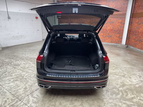 Used 2024 Volkswagen Tiguan SEL R-Line AWD/4WD image 26