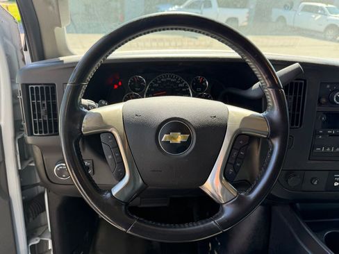 Used 2019 Chevrolet Express 3500 w/ Driver Convenience Package RWD image 13