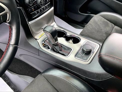 Used 2021 Jeep Grand Cherokee Trailhawk image 16