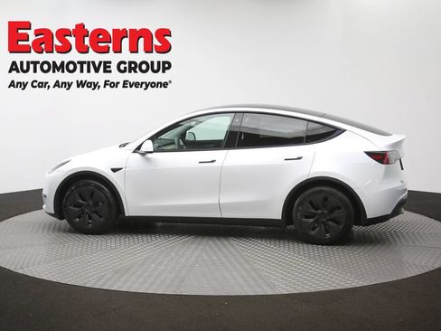 Used 2021 Tesla Model Y Long Range AWD/4WD image 55